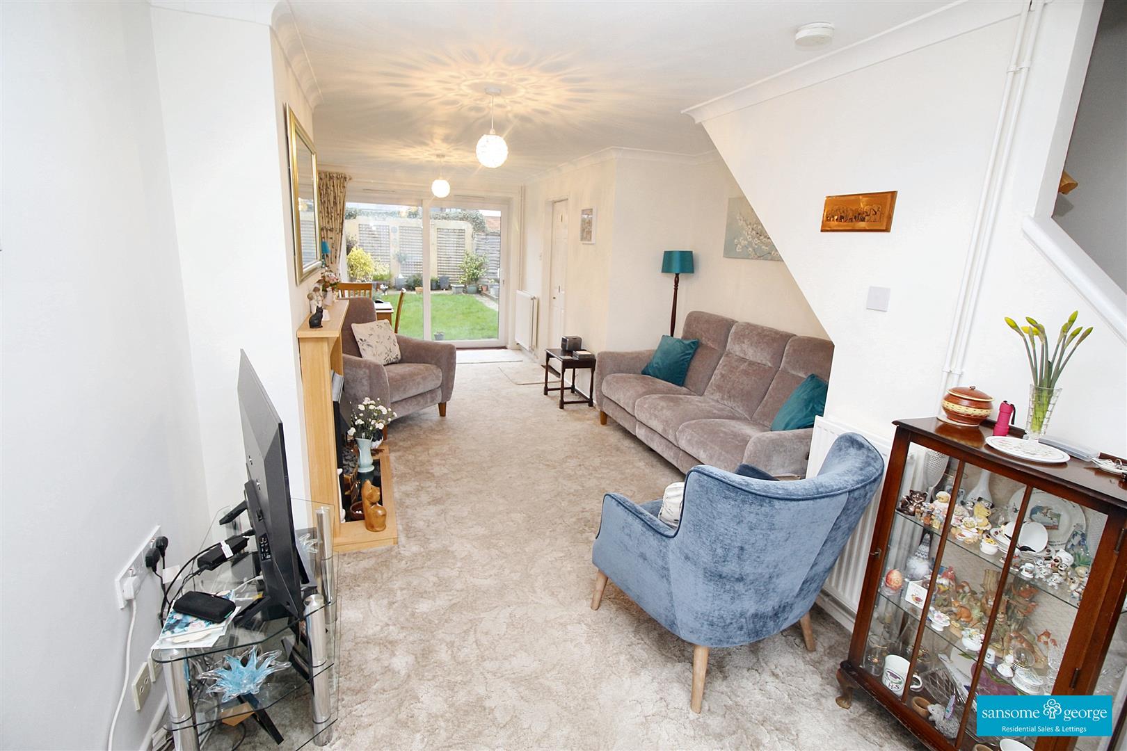 3 bed property in Kentwood Close, Reading